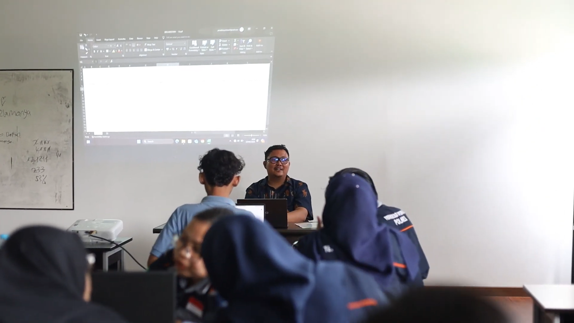 Gedung Kampus Modern